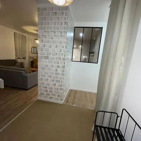 Maison Dans Joli Parc 펜션 Cazeres