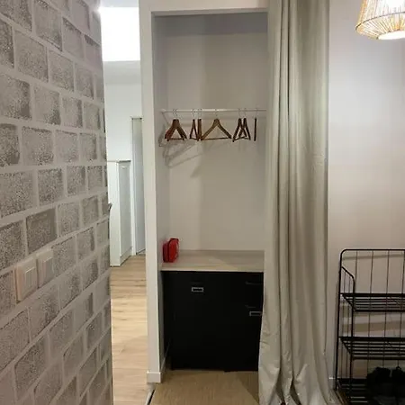 Maison Dans Joli Parc 펜션 Cazeres