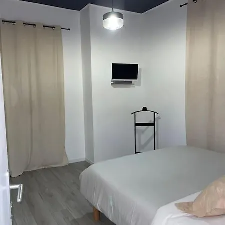 Maison Dans Joli Parc 펜션