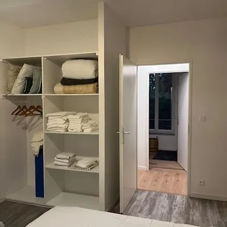 펜션 Maison Dans Joli Parc *