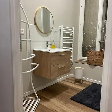 Maison Dans Joli Parc 펜션 Cazeres